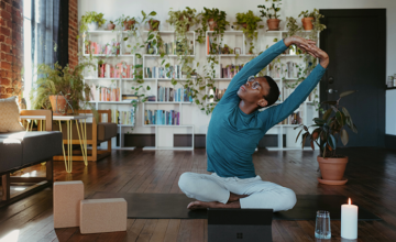 Thuis yoga doen? Dit heb je nodig voor een fijne les